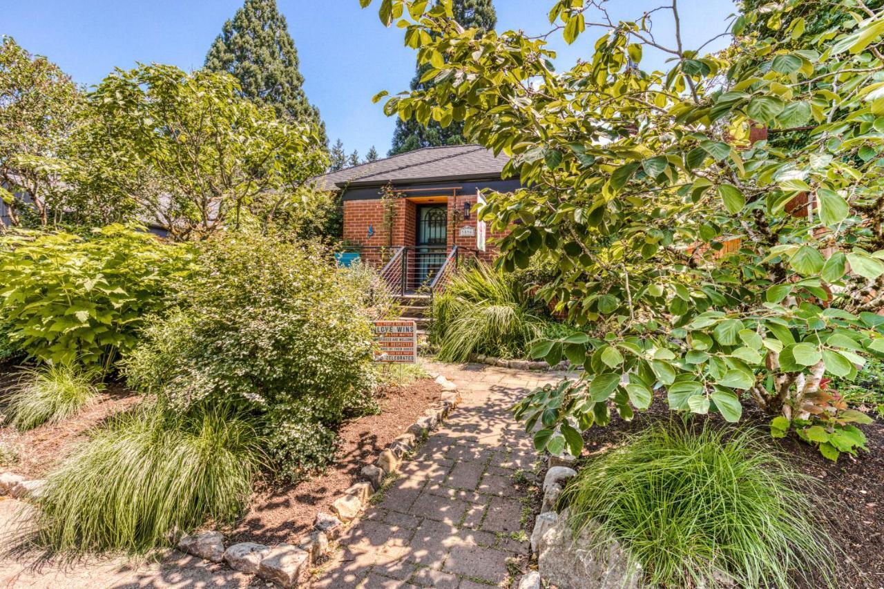 Upscale Ne Portland